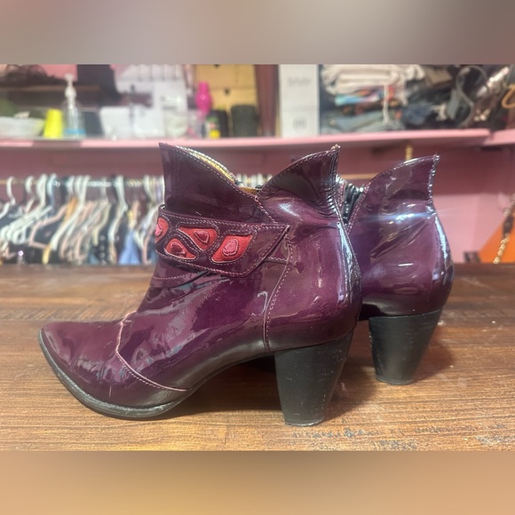 France Mode Burgundy Patent Leather Ankle Boots Size 39.5 - Picture 7 of 10